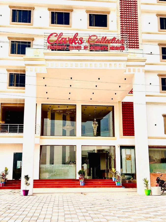 Clarks Collection Somnath Hotel Exterior photo