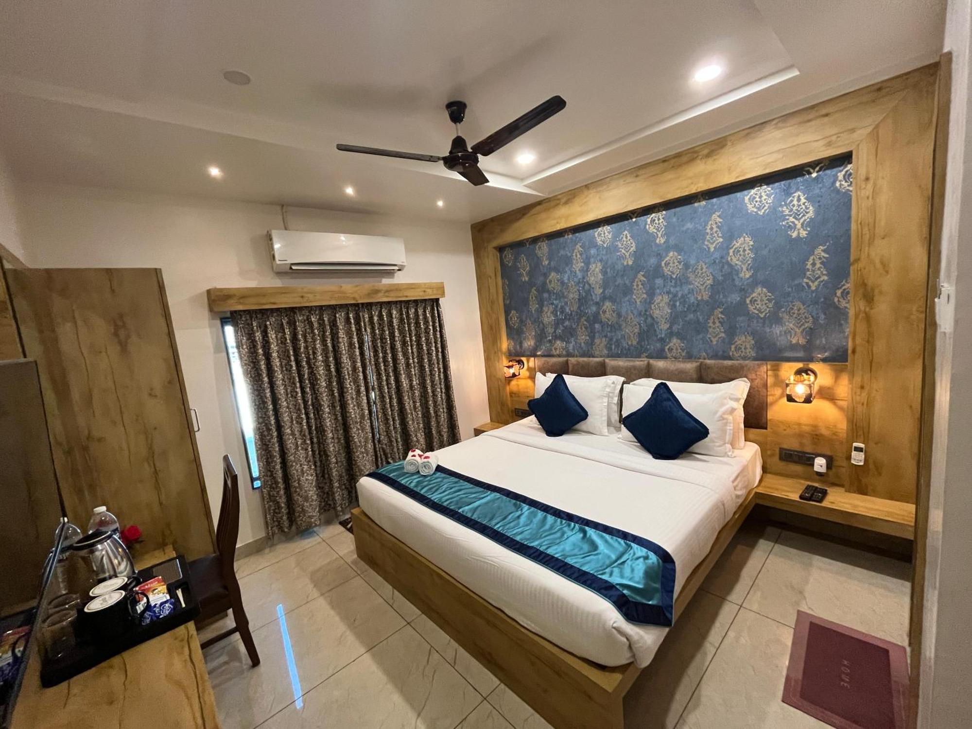 Clarks Collection Somnath Hotel Exterior photo